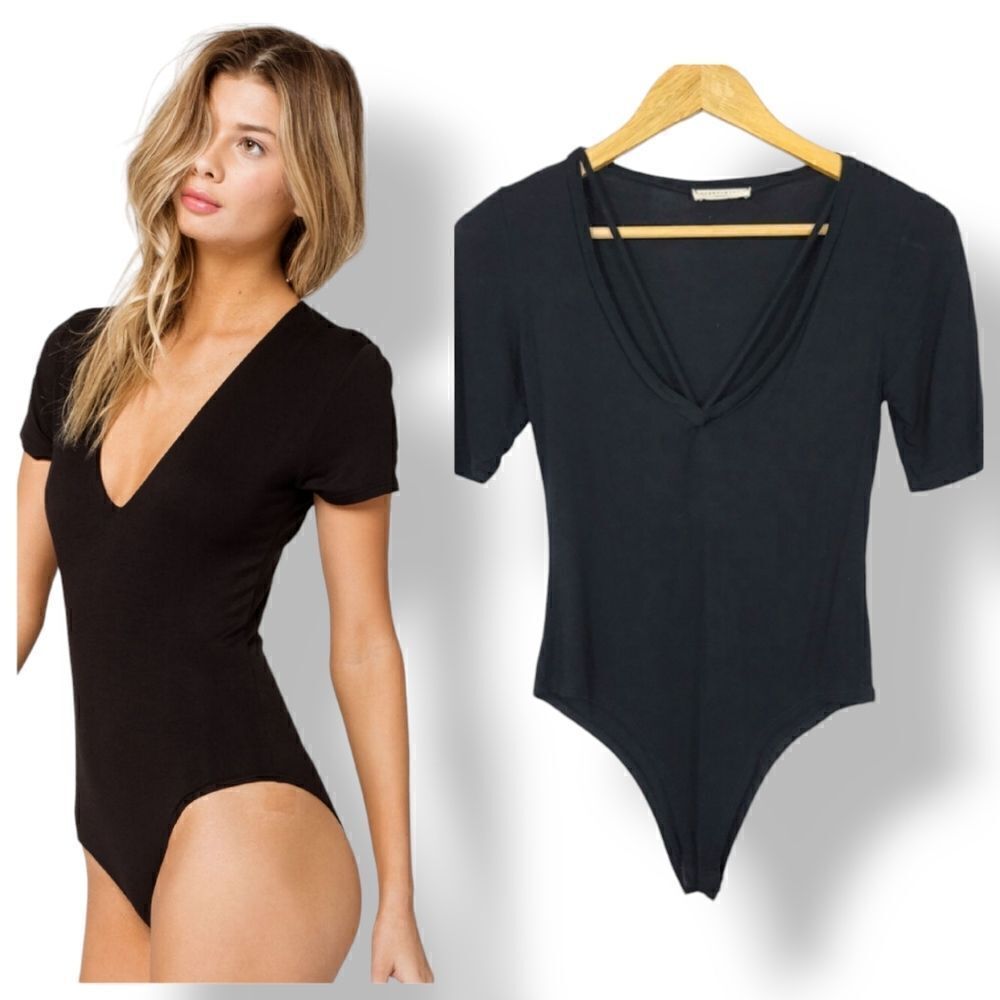 Wasabi + Mint V Neck Soft Jersey Knit Bodysuit in Black Size Small